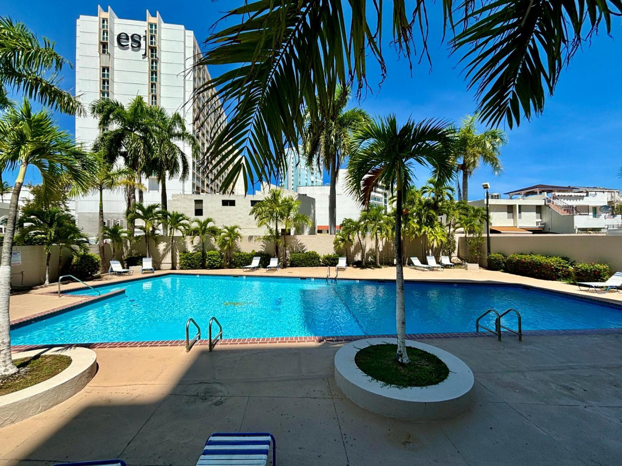 Isla Verde Modern Apartment With Pool San Juan Extérieur photo