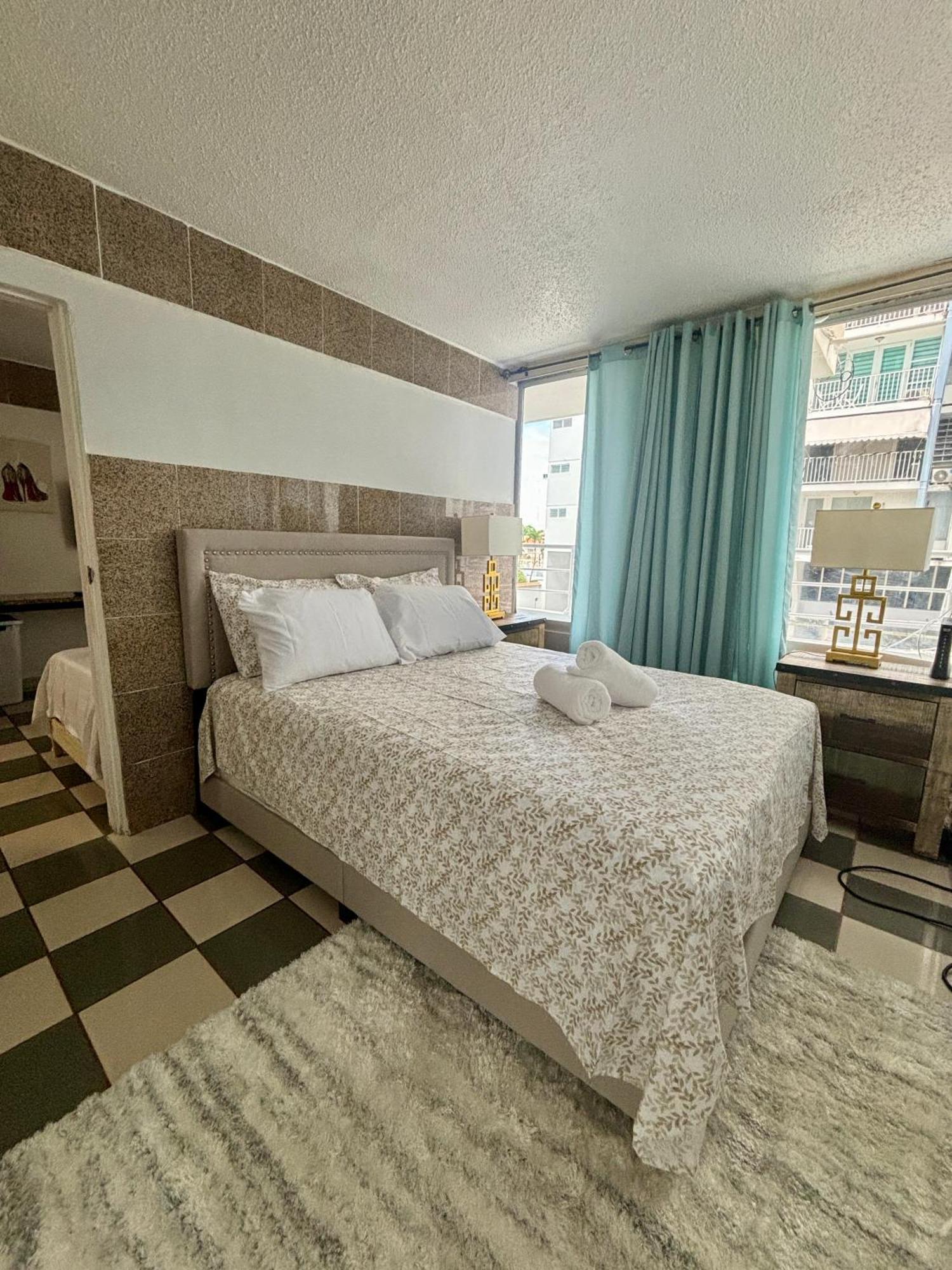 Isla Verde Modern Apartment With Pool San Juan Extérieur photo